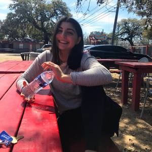 Meet your Posher, Hannah